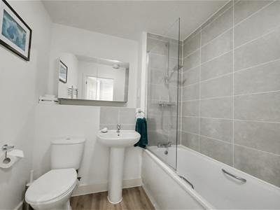 Property image 8 of home to buy in Ash Grove, Radlett